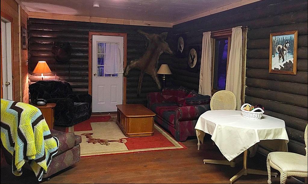 Hotel Flying U Ranch Seventy Mile House Exterior foto